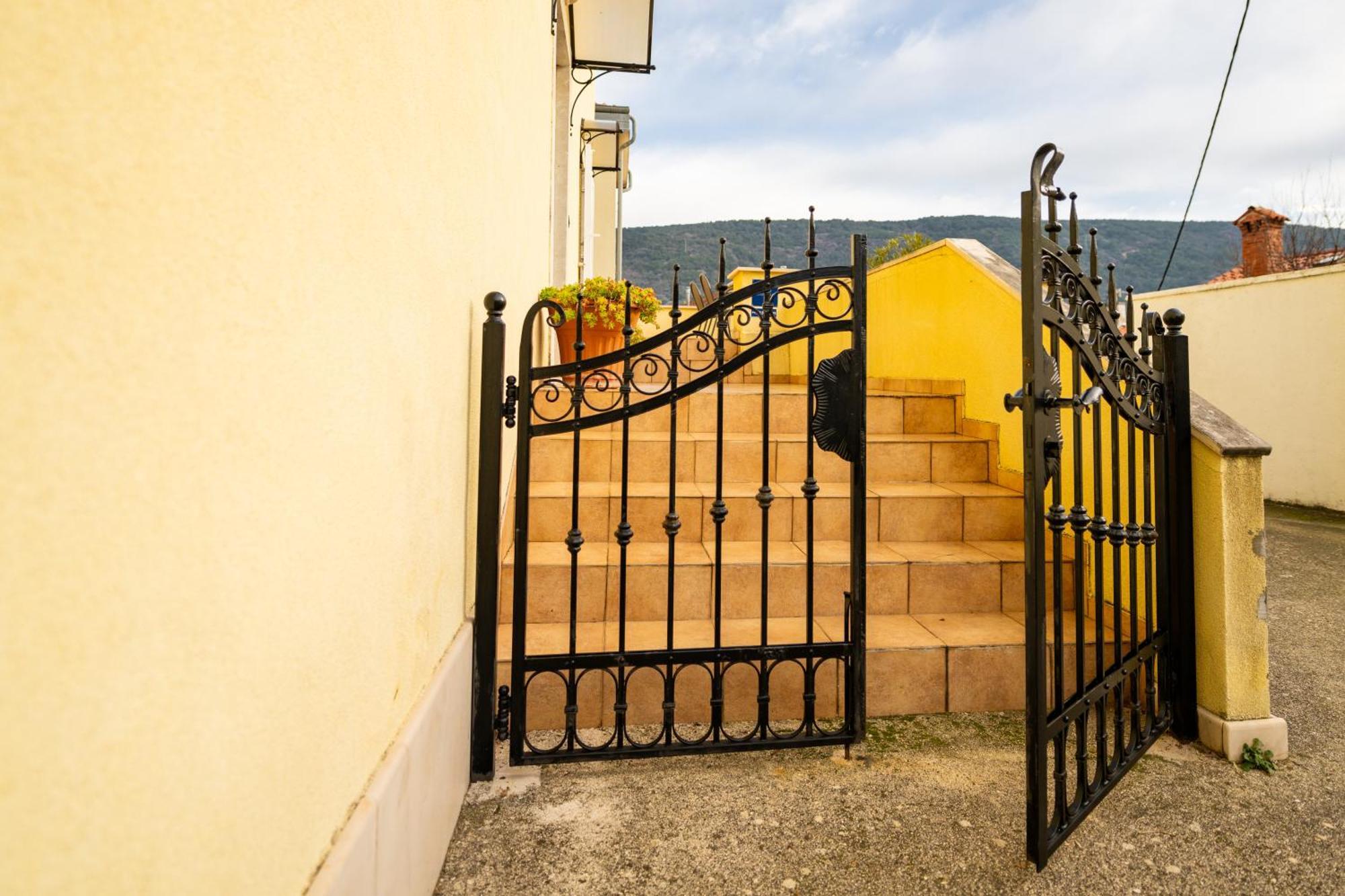 Aparment Kod Kule Apartment Cres Exterior foto